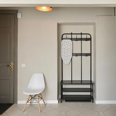 Apartment Modern In Historical Building With Car Parking! Riga